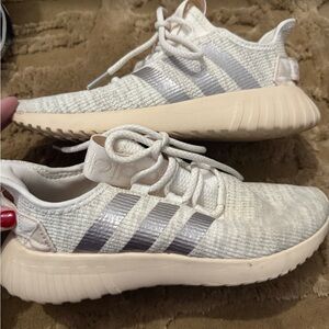 Adidas Cloudfoam Comfort White/Tan/Gray Sneakers